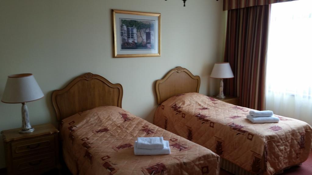 Hotel Sportwerk Tyniec Maly Δωμάτιο φωτογραφία