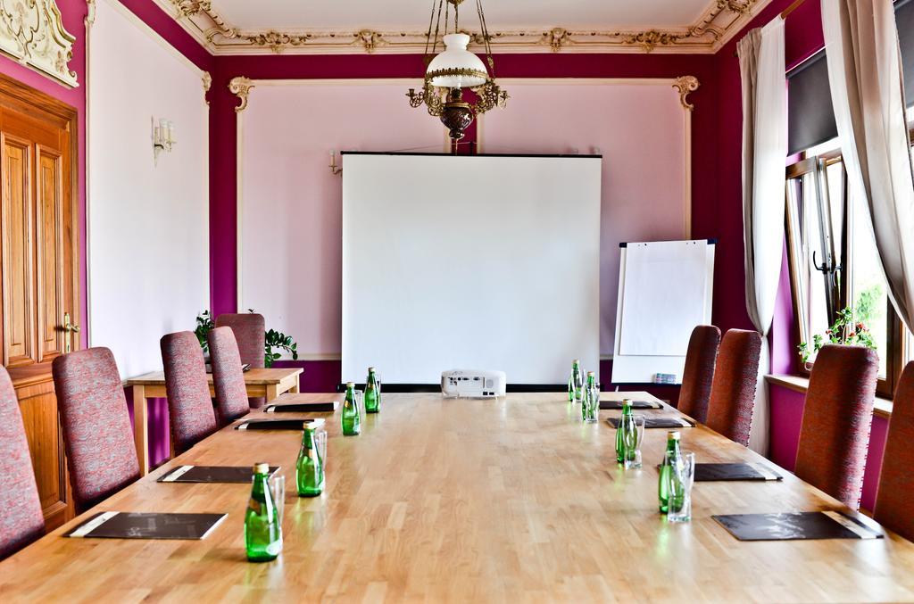 Hotel Sportwerk Tyniec Maly Εξωτερικό φωτογραφία