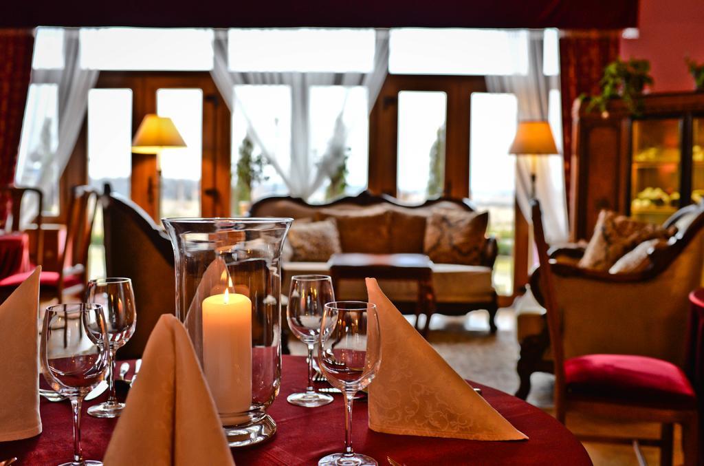 Hotel Sportwerk Tyniec Maly Εξωτερικό φωτογραφία