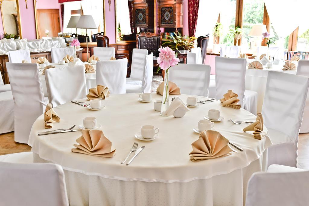 Hotel Sportwerk Tyniec Maly Εξωτερικό φωτογραφία